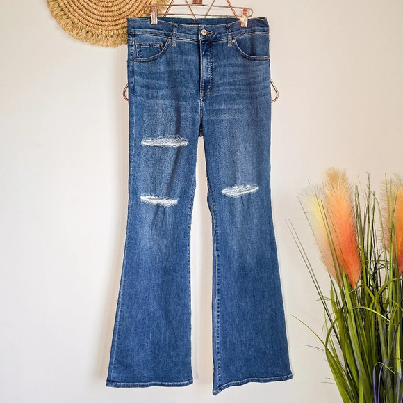 Express Curvy High Waisted Dark Wash Ripped Flare Stretch Denim Jeans Size 12 - Picture 2 of 10